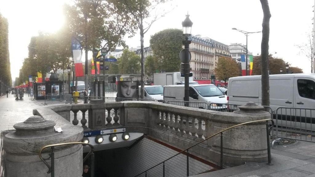 Intimate Apartment - 1Br-2P - Champs Elysees Paris Luaran gambar